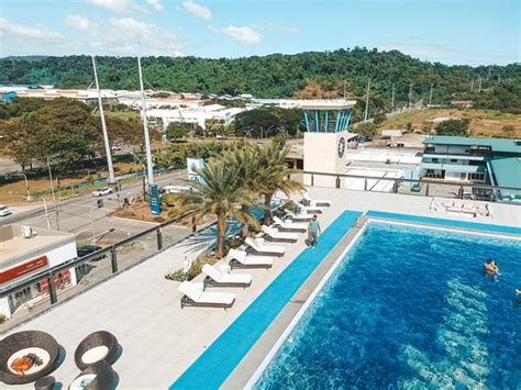 subic bay freeport zone hotels|Le Charmé Suites .